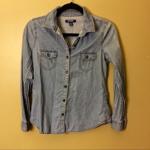 Old navy chambray buttondown